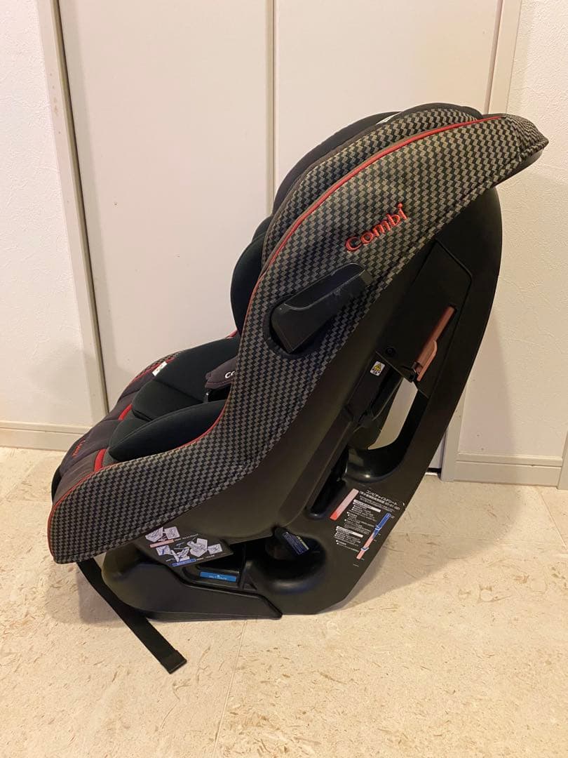 コンビ　チャイルドシート　マルゴットEG ブラック　黒