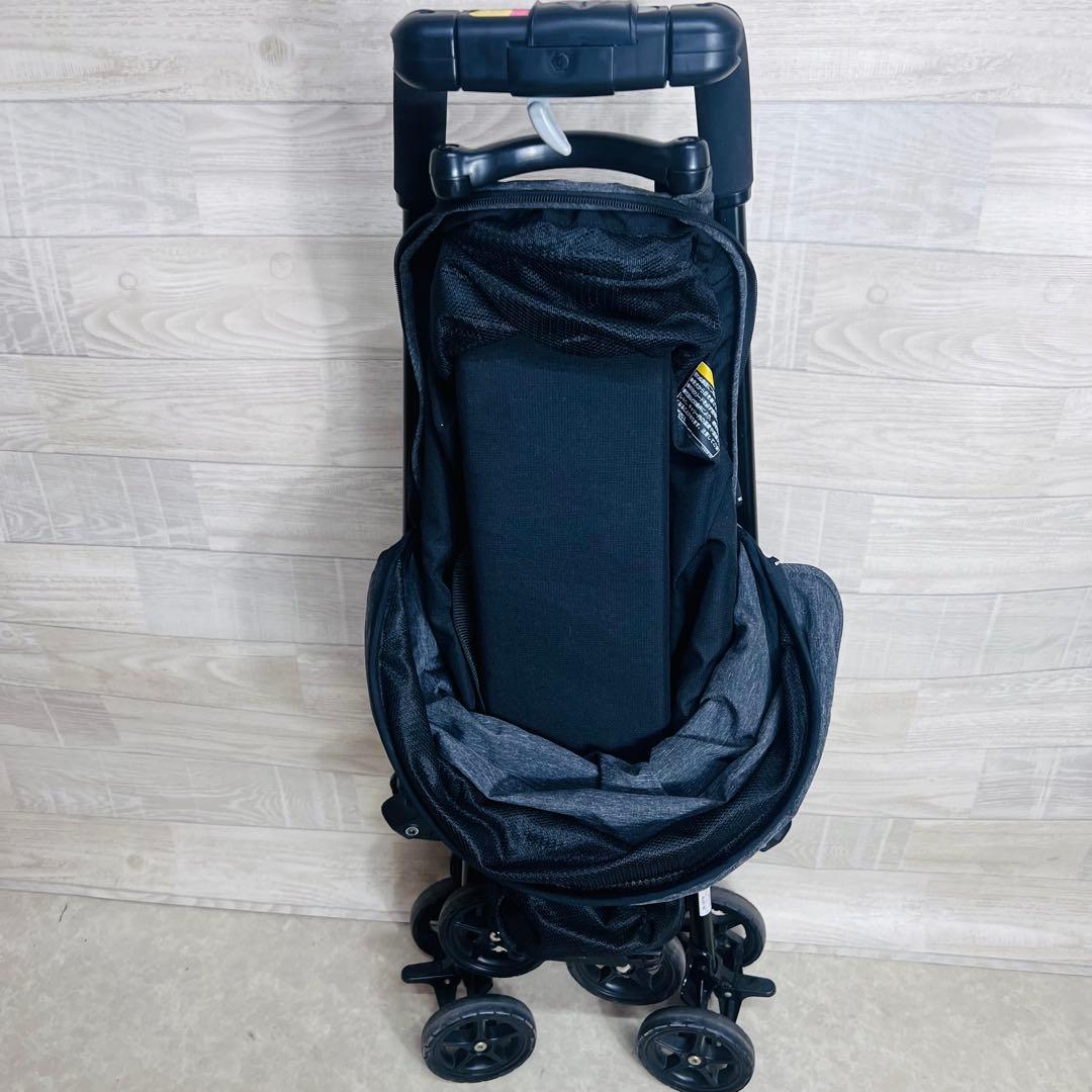 コムペット ミリミリライトα ペットカート 犬用 ブラック