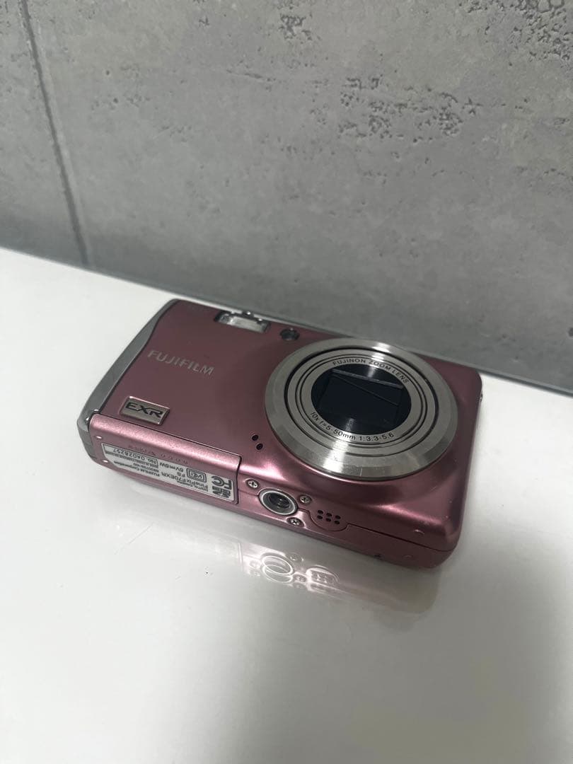 J*2様 FUJIFILM FinePix F80EXR ピンク