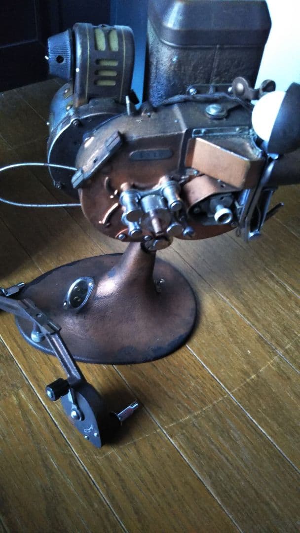 サクラスコープ　16ミリ映写機