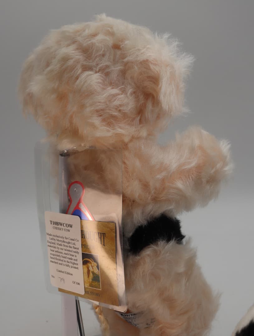 チーキー・カウ2009年度干支 牛耳の被り物 日本限定 MERRYTHOUGHT