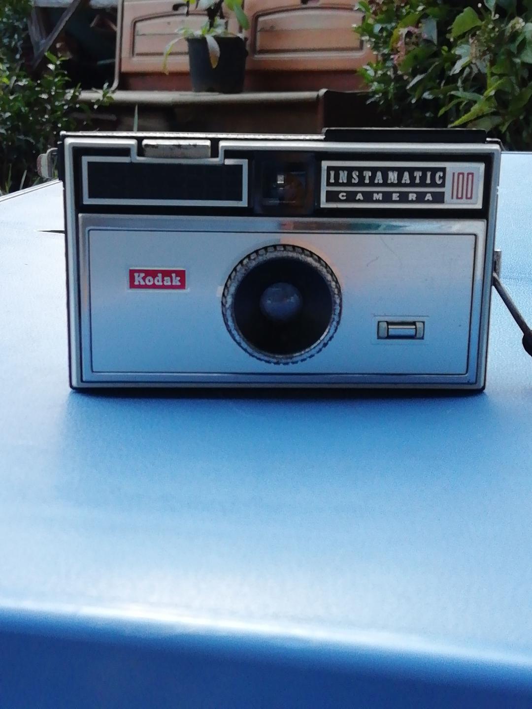 超〰️ヴィンテージカメラ/ インスタマチックキャメラ100