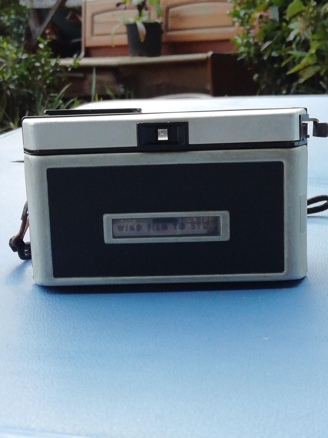 超〰️ヴィンテージカメラ/ インスタマチックキャメラ100