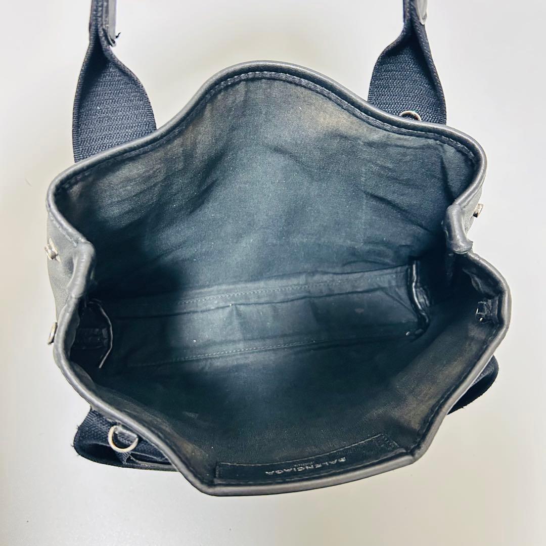 BALENCIAGA ネイビーカバスXS 2WAY ハンドバッグ ブラック