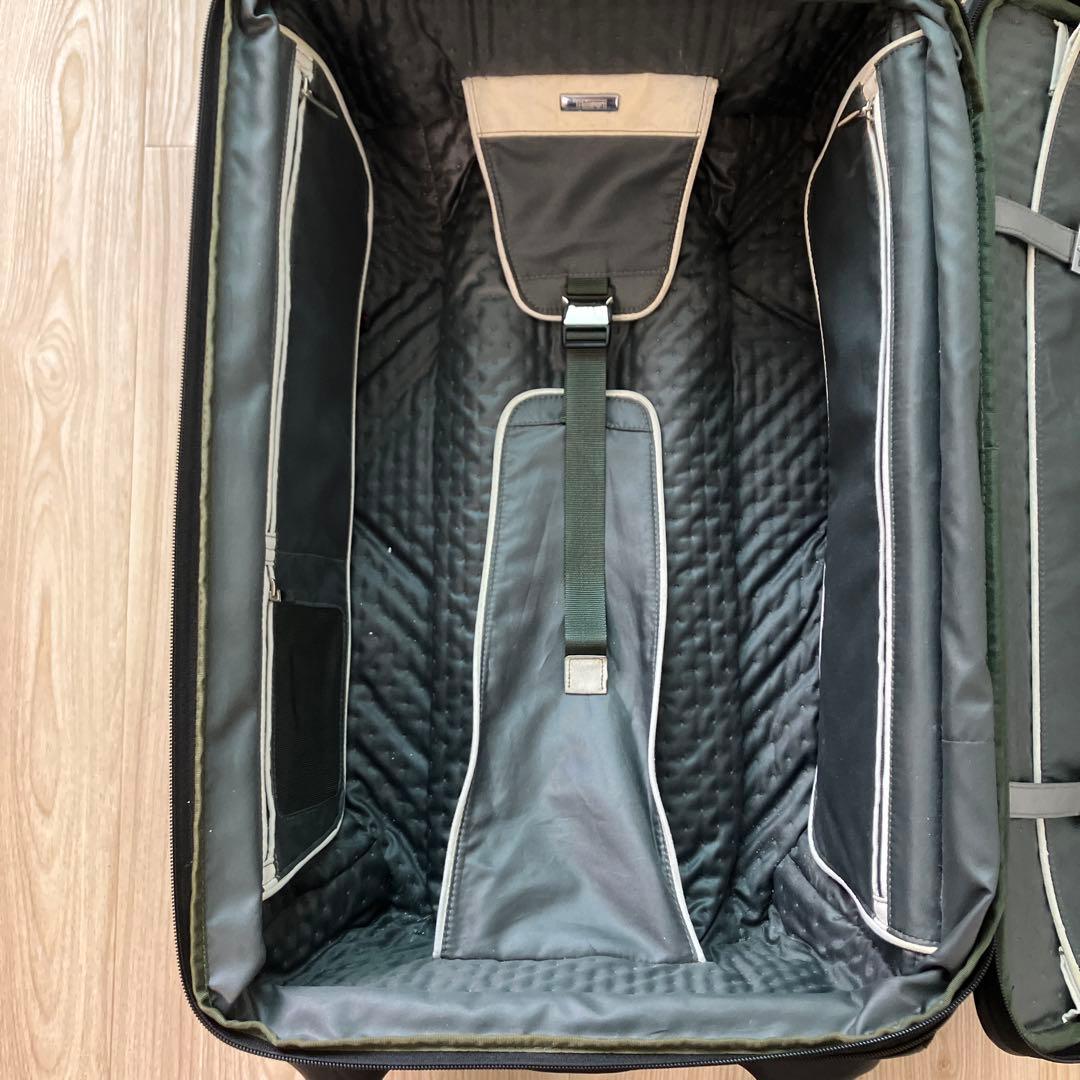 j*n様 TUMI 黒 ソフトキャリーケース　約50〜60L