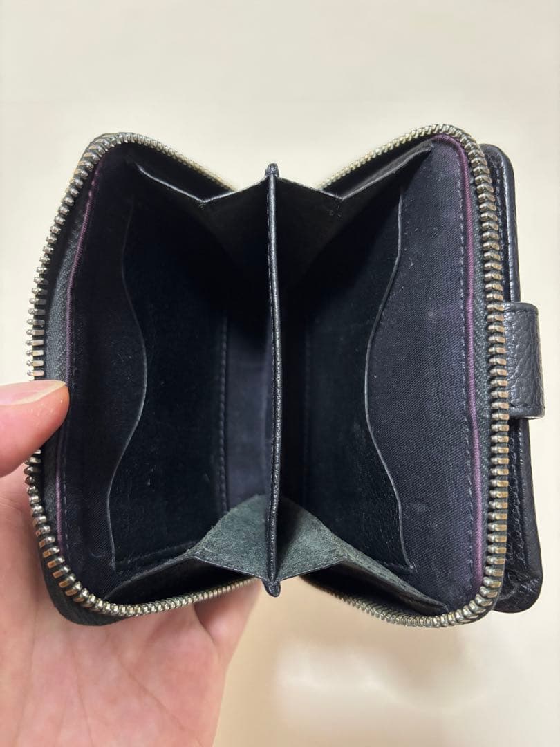 【IL BISONTE】イルビゾンテ ラウンドジップ 折り財布 ブラック 本革