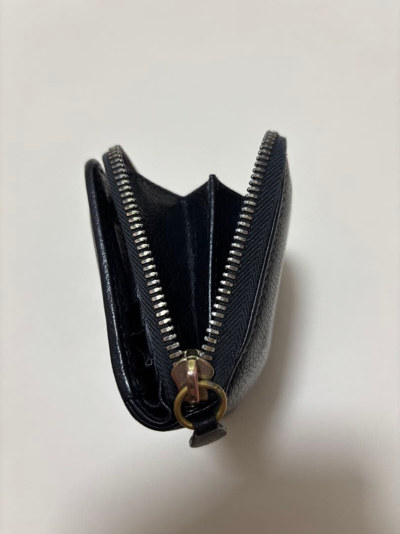 【IL BISONTE】イルビゾンテ ラウンドジップ 折り財布 ブラック 本革