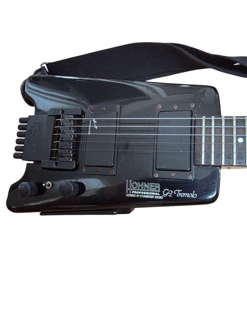 Hohner G2 Tremolo ブラックエレキギター