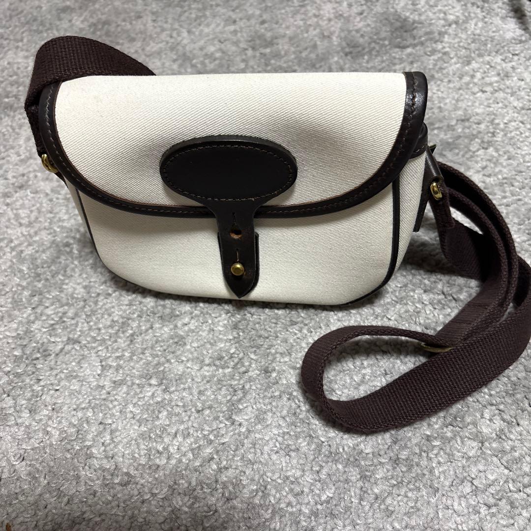 BRADY ブレディ COLNE MINI ショルダーバッグ　ホワイト