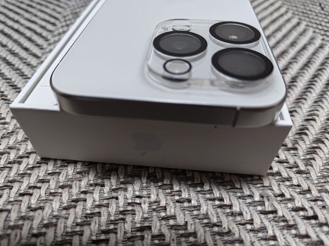 iPhone15 pro 128GB 美品