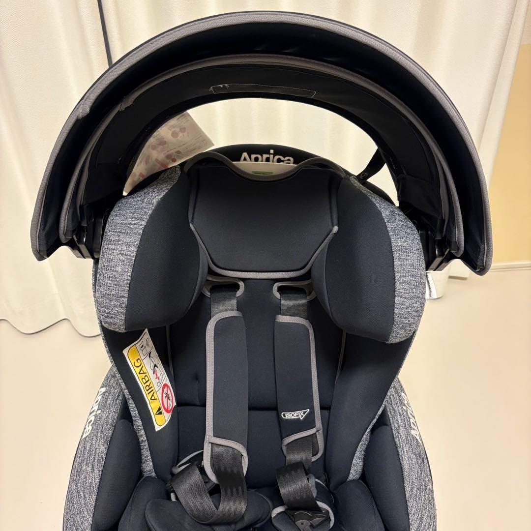 Aprica フラディア　グロウ　ISOFIX ブラック　チャイルドシート