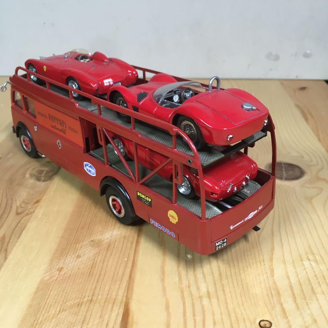 1/43チームフェラーリトレーラー　レア物