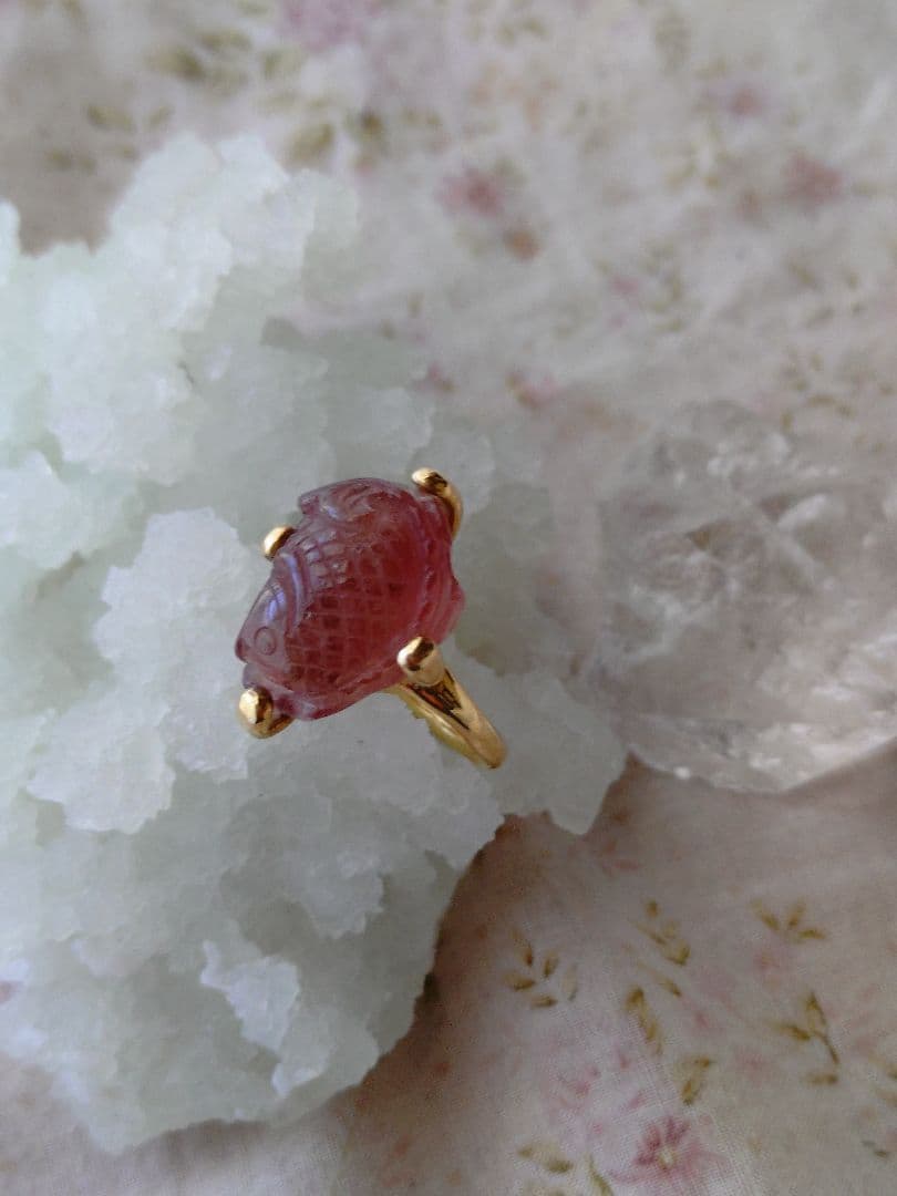 みんにょ☆ボンマジック☆ピンクトルマリン☆鯛？彫刻リングk18