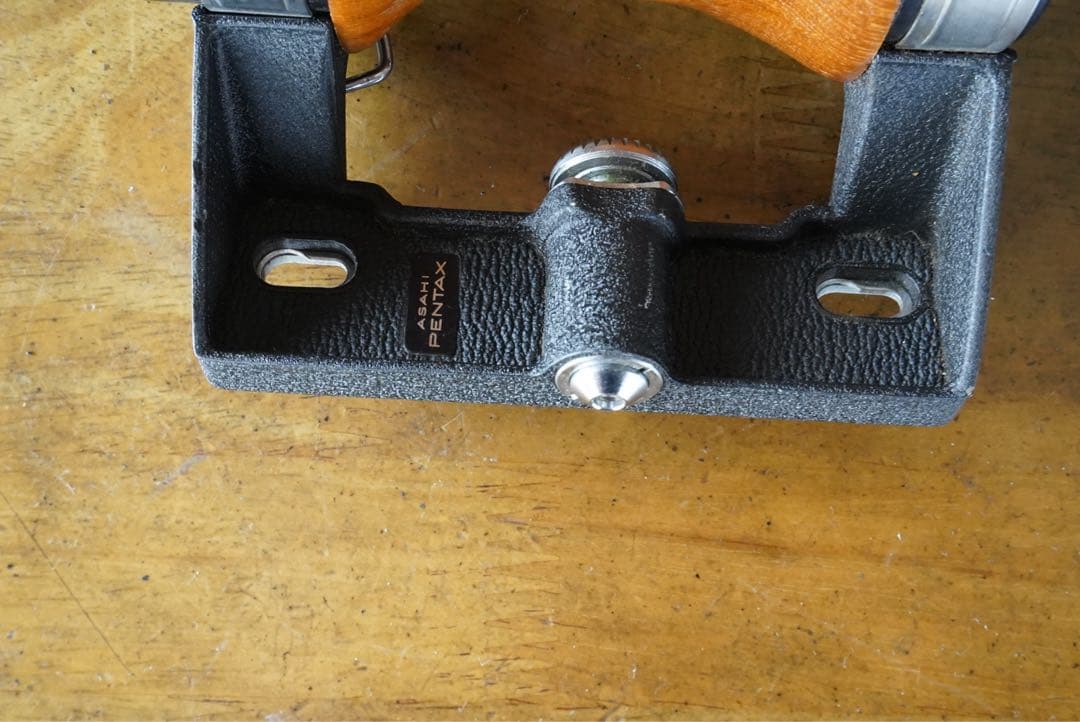 ペンタックス67用　木製グリップ
