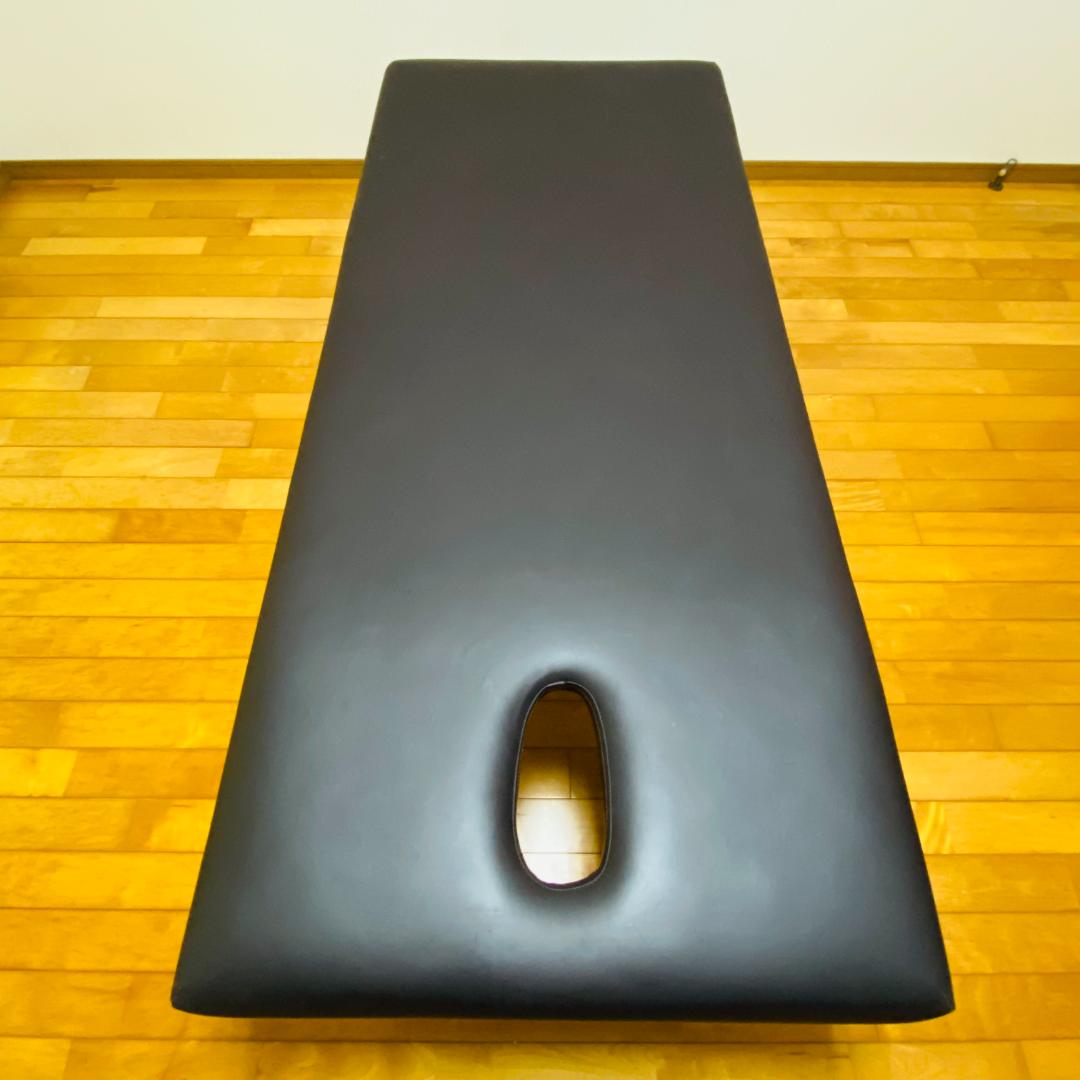 セブンビューティー マッサージベッド 有孔 マット付 施術用 エステ サロン ②