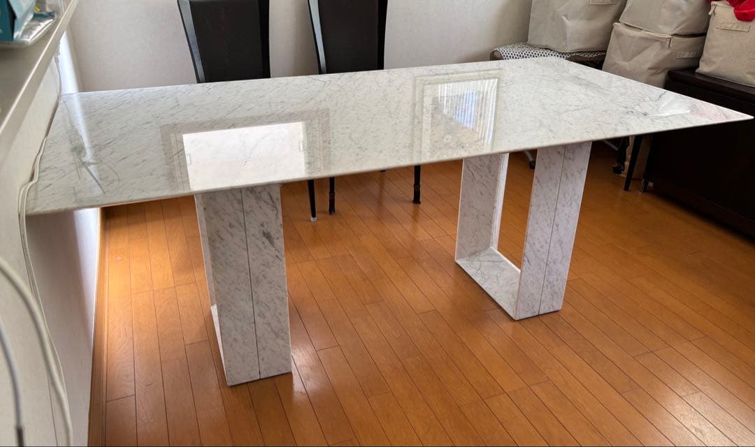 【超希少】モビリア大理石ダイニングテーブル【mobilia】