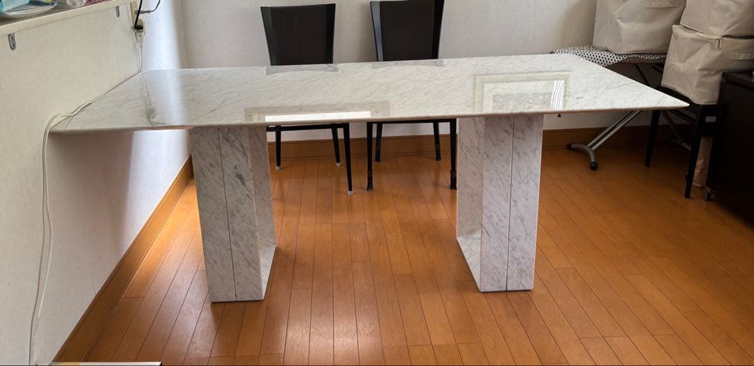 【超希少】モビリア大理石ダイニングテーブル【mobilia】
