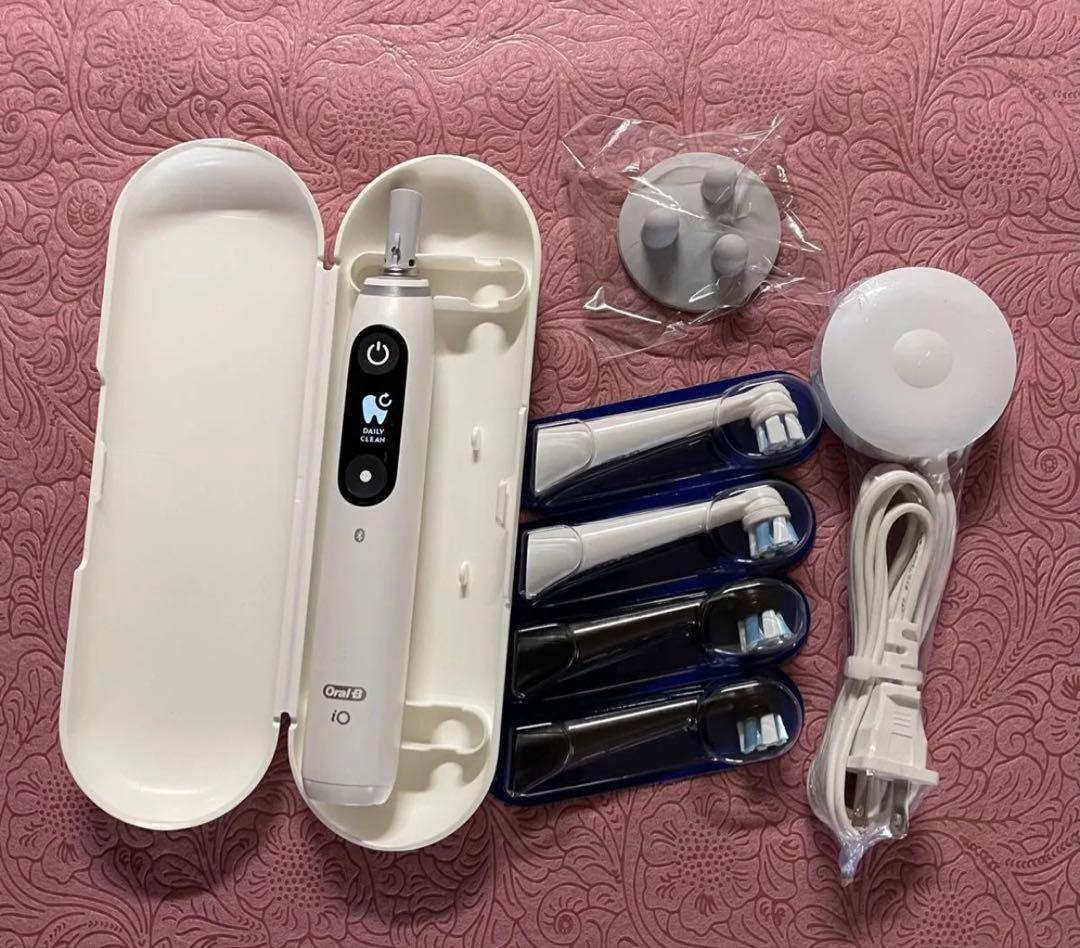 BRAUN Oral-B iO7 最上クラス新品未使用品 換えブラシ2+2その他