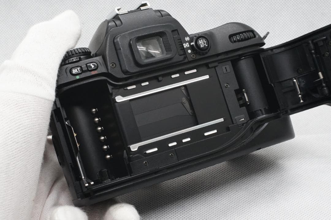 [並品] Nikon F80D ニコン 一眼レフ フィルム カメラ