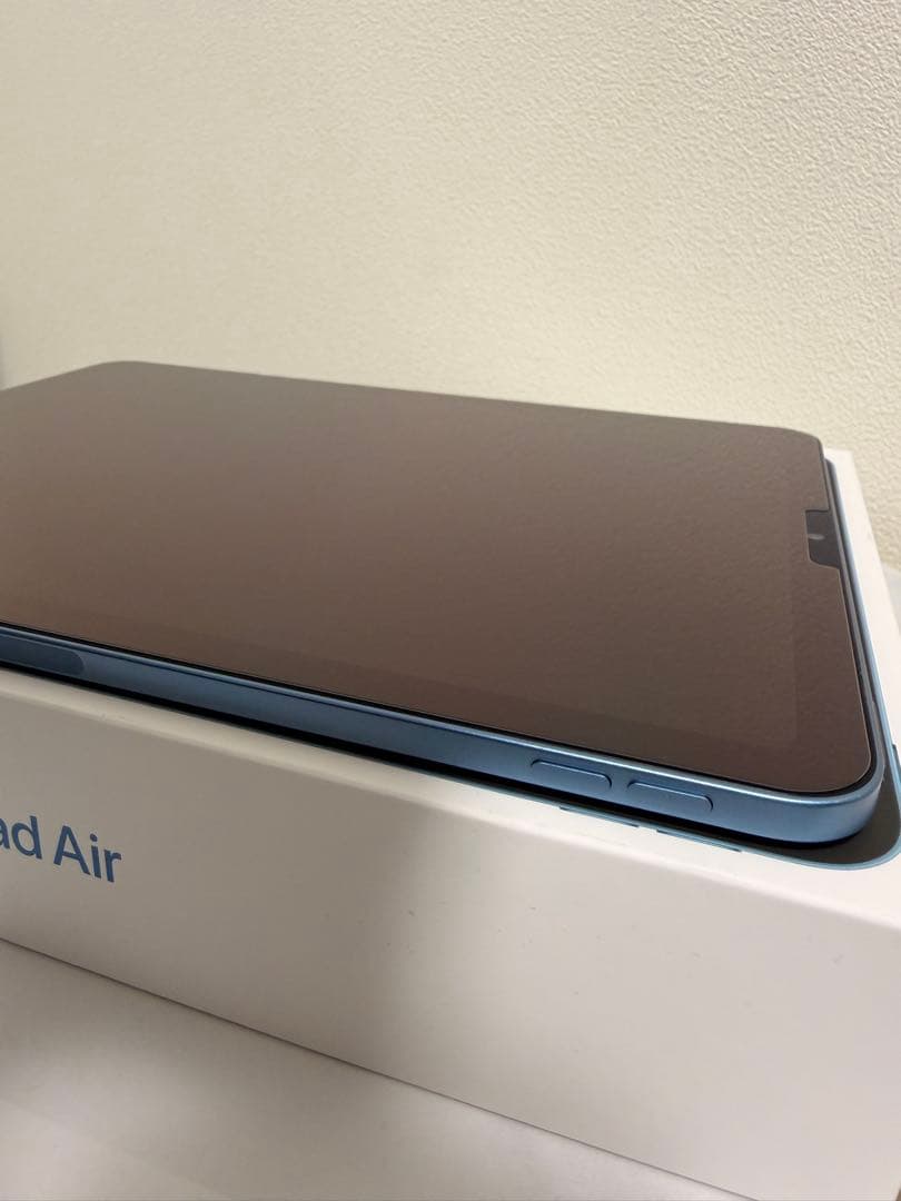 iPad Air 第5世代　Wi-Fiモデル　64GB ブルー