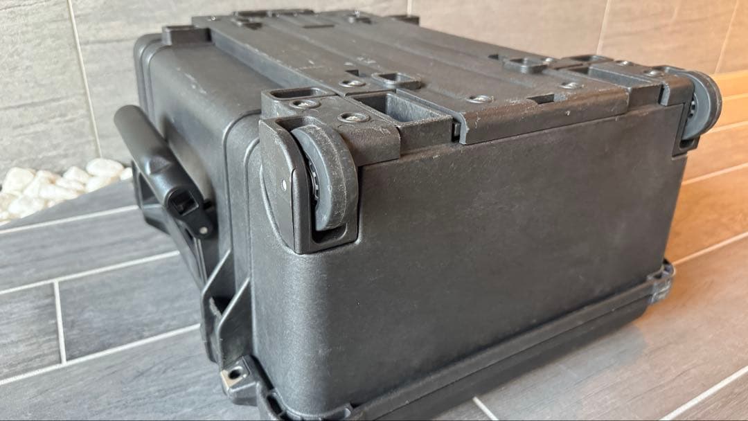 Pelican 1560 キャスターケース ブラック