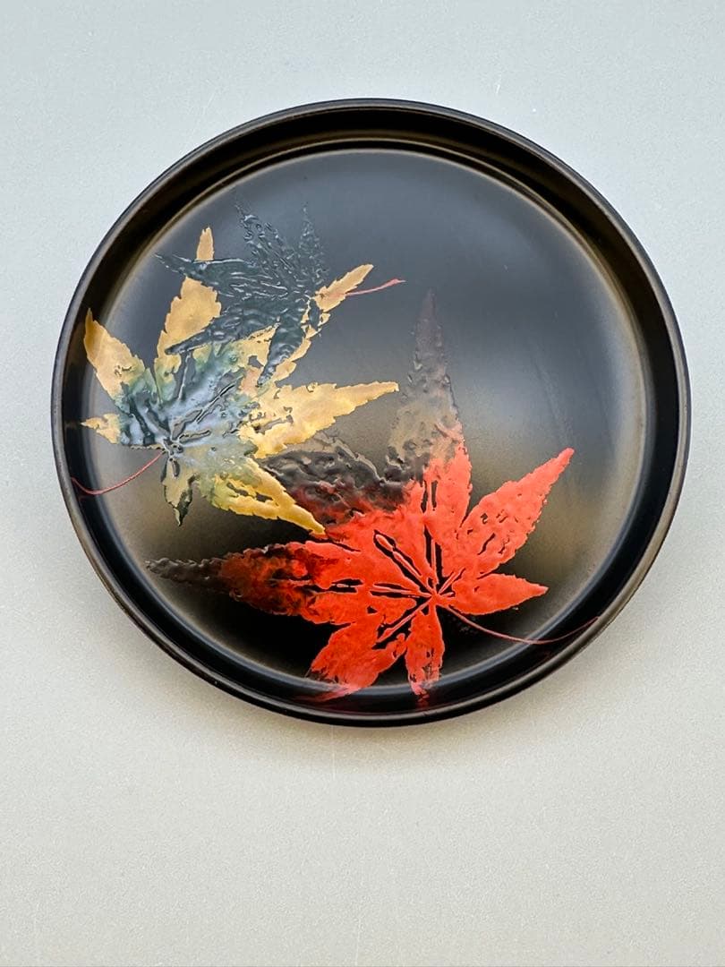 茶道具　香合　長閑　紅葉色絵