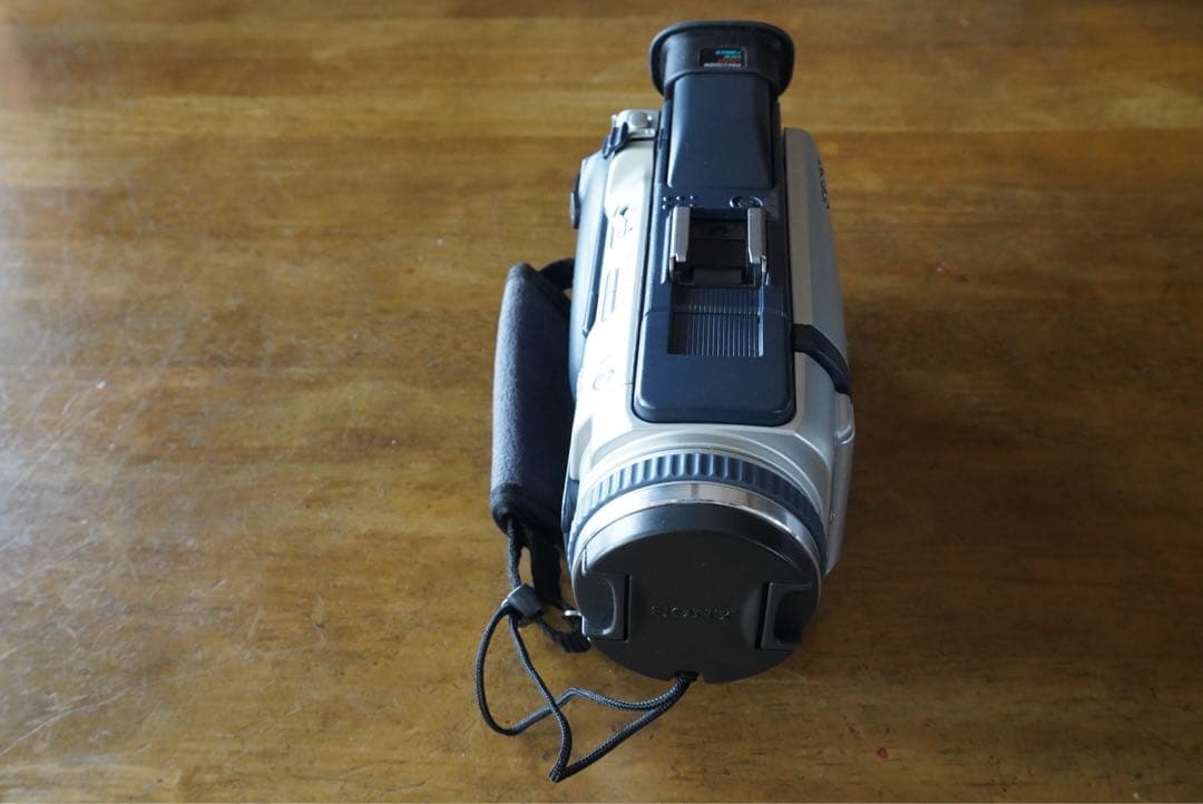 ビデオカメラ SONY DCR-TRV30 SET