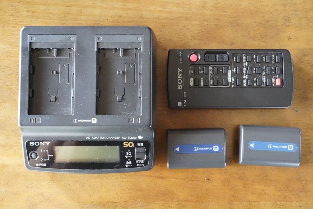 ビデオカメラ SONY DCR-TRV30 SET