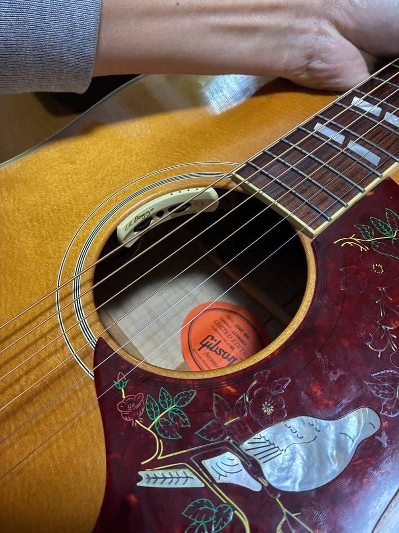 フルメンテ済 【美品】Gibson DOVE VOS カスタムショップ製　限定