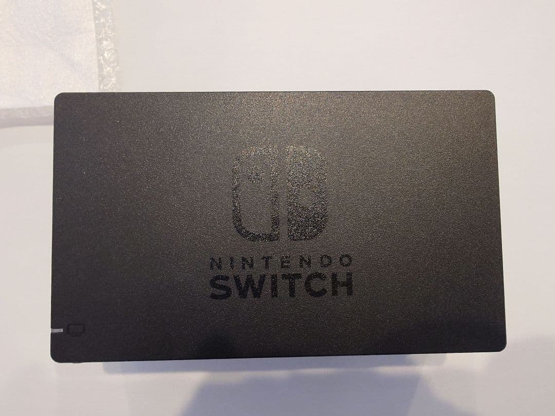 Nintendo Switch 本体+充電スタンド(フリーストップ式)