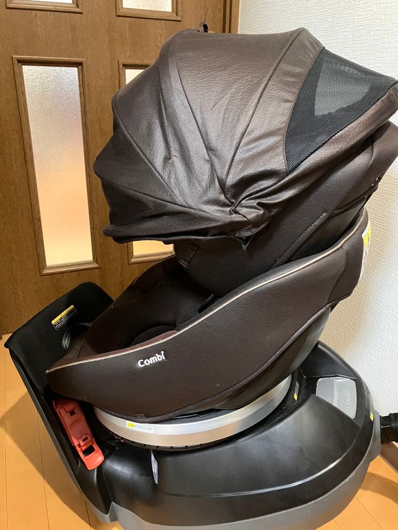 コンビ クルムーヴスマートエッグショック JG-600 チャイルドシート