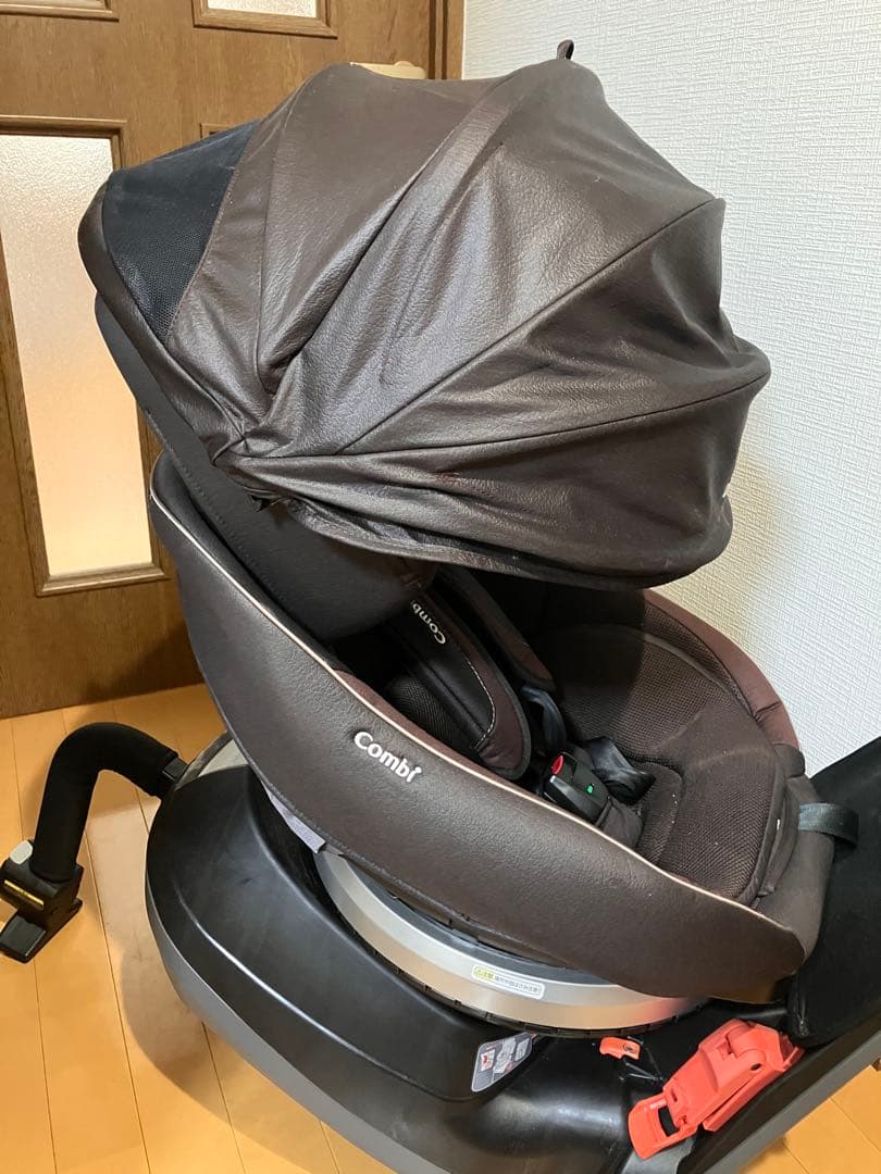 コンビ クルムーヴスマートエッグショック JG-600 チャイルドシート