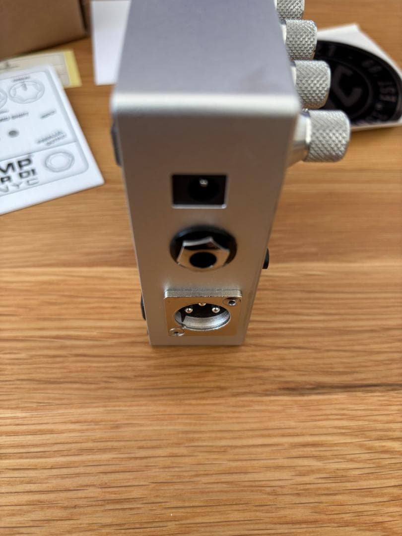 Tech 21 SansAmp Para D DI 20周年記念モデル