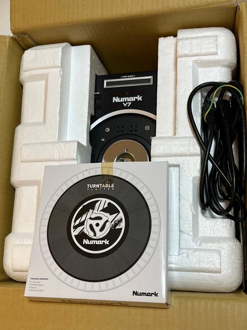Numark Serato DJ Pro付き DJターンテーブルV7 (1)