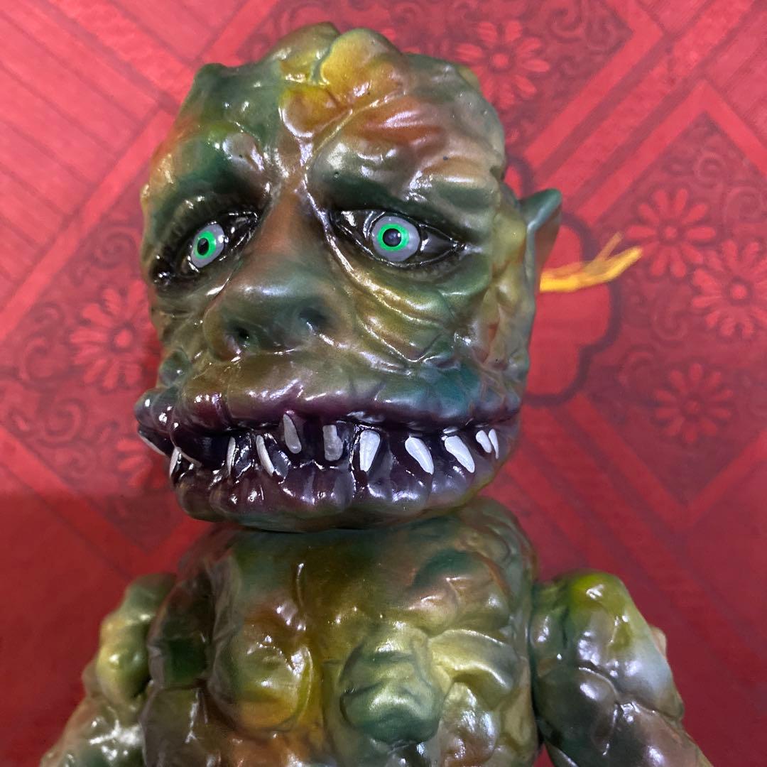 TARGET EARTH ターゲットアース　バンプゴーレム