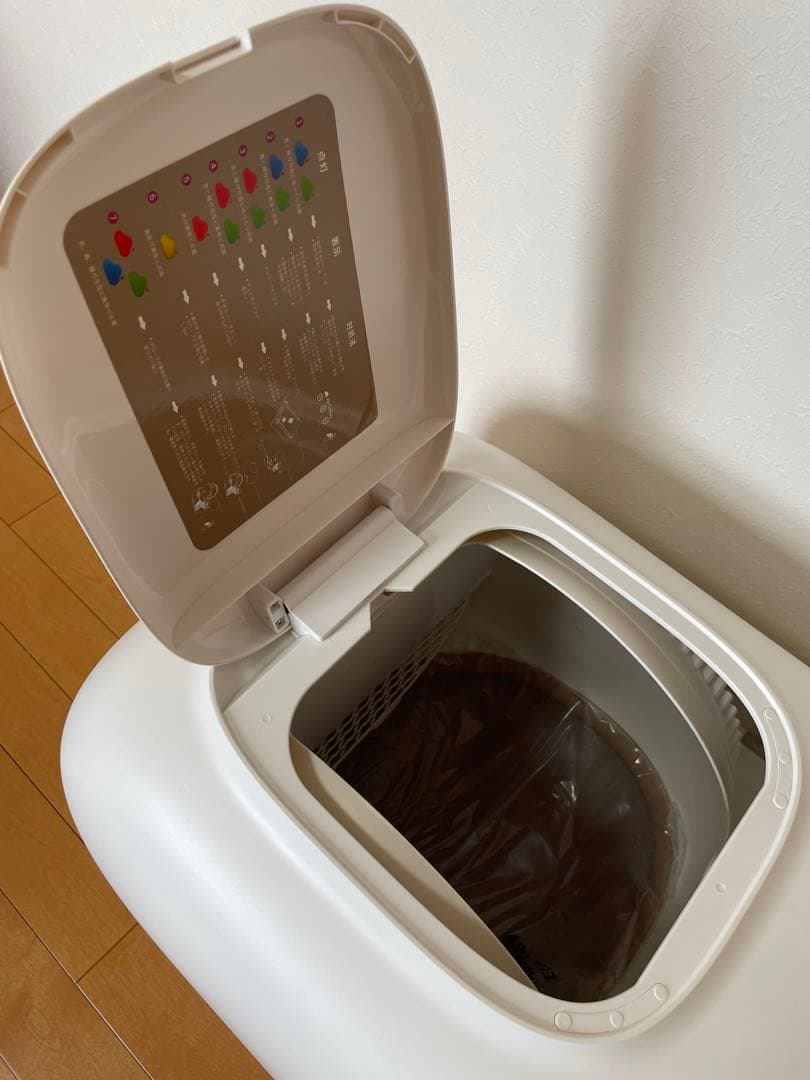 Pety 自動清掃 猫用トイレ ホワイト