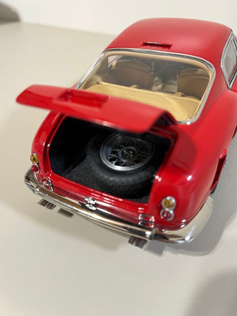 自動車 Ferrari 250 GT Berlinetta SWB (1961)