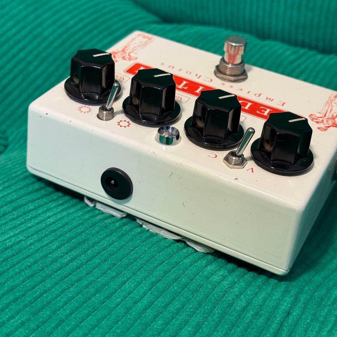 ギター Red Witch Pedals Empress Deus Chorus