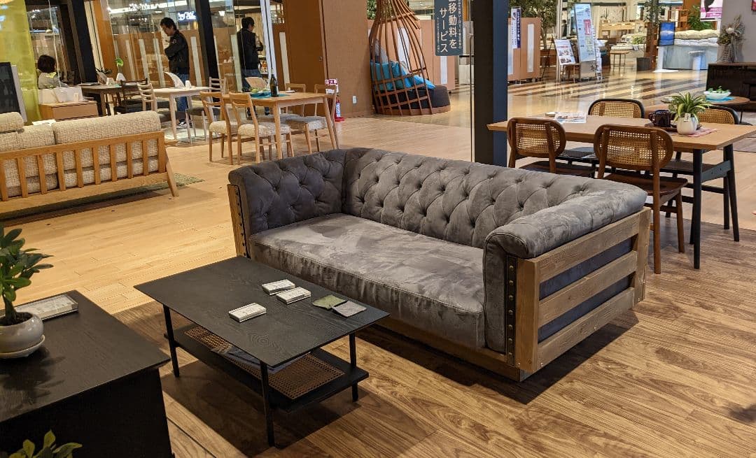 UPTOWN、プーリーソファー3人掛、モダン 、 グレーソファ