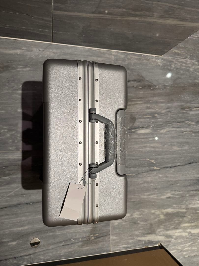 【非売品】機内持ち込み可 adidas キャリーケース スーツケース シルバー