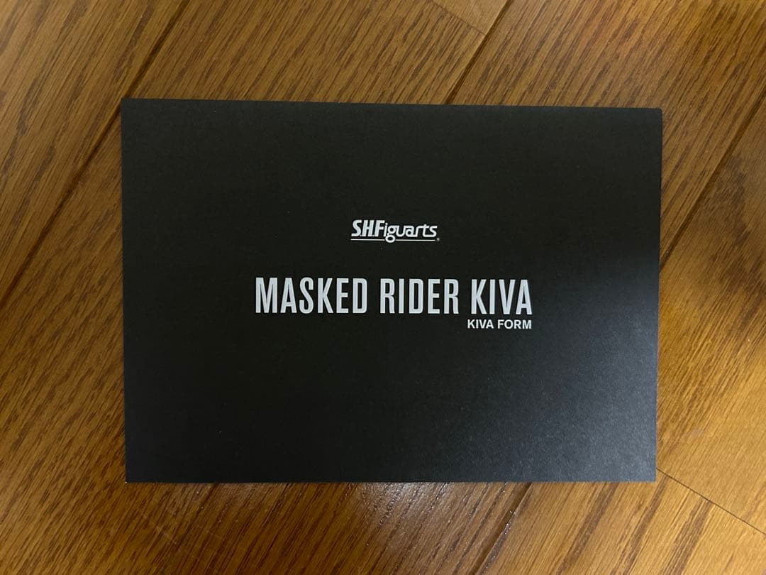 初回特典あり！仮面ライダーキバ、台座、エンペラーフォーム、マシンキバーセット