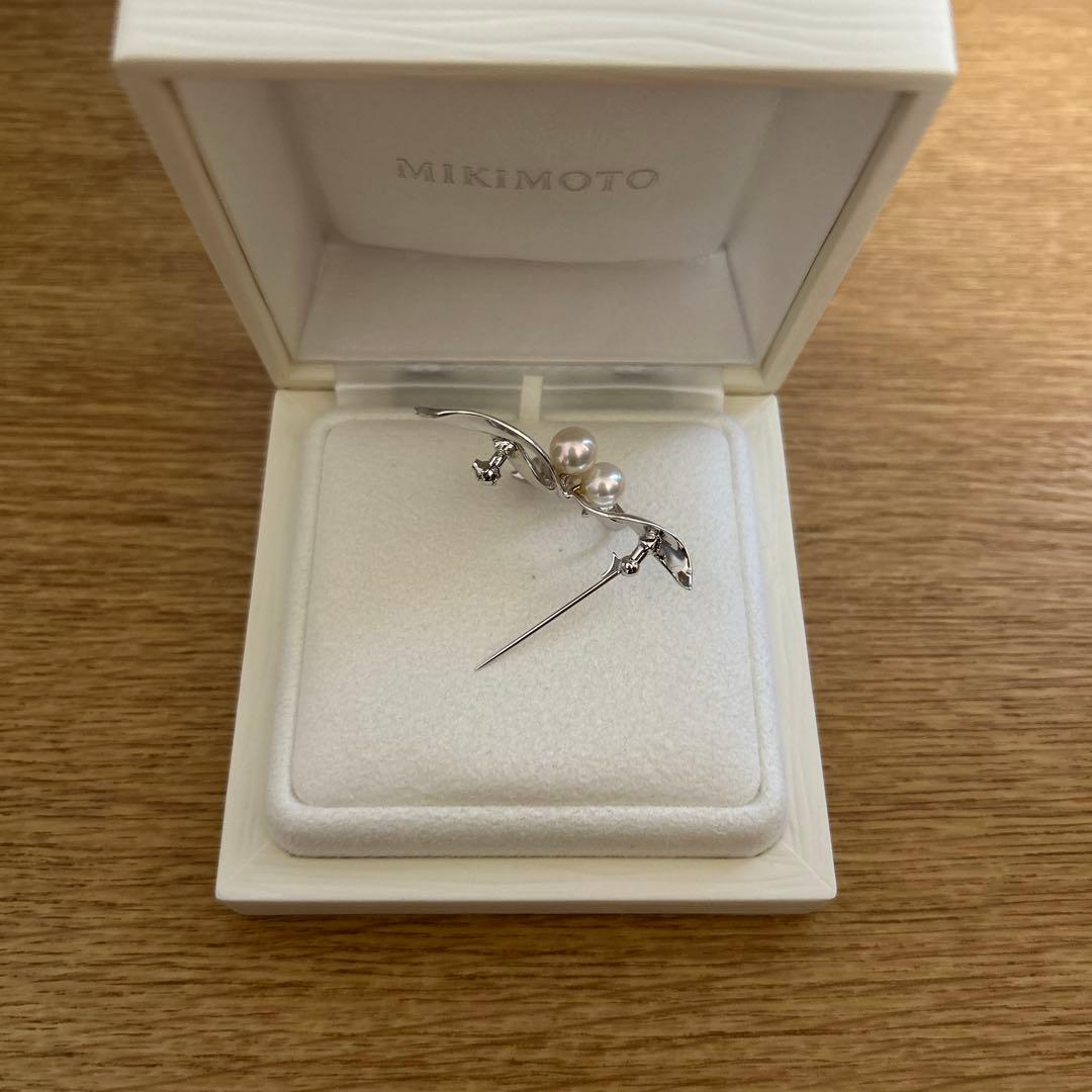 MIKIMOTO ミキモト　真珠　パール　ブローチ シルバー 3珠　花