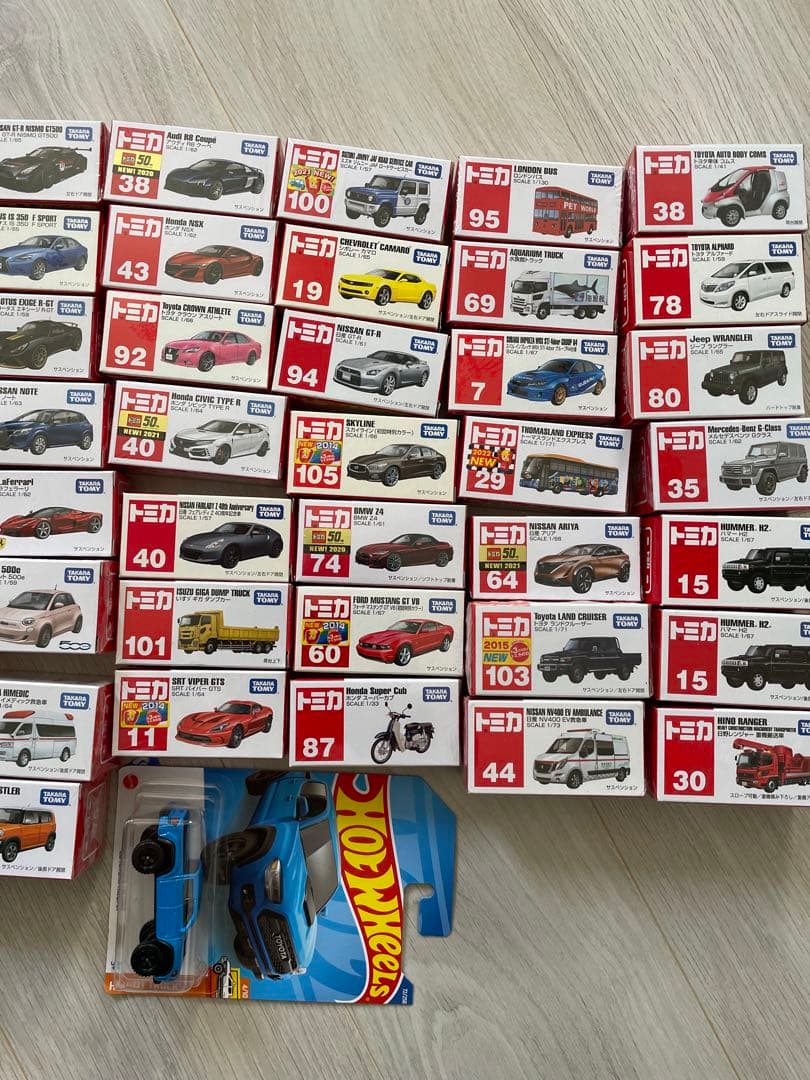 トミカ　トミカリミテッド