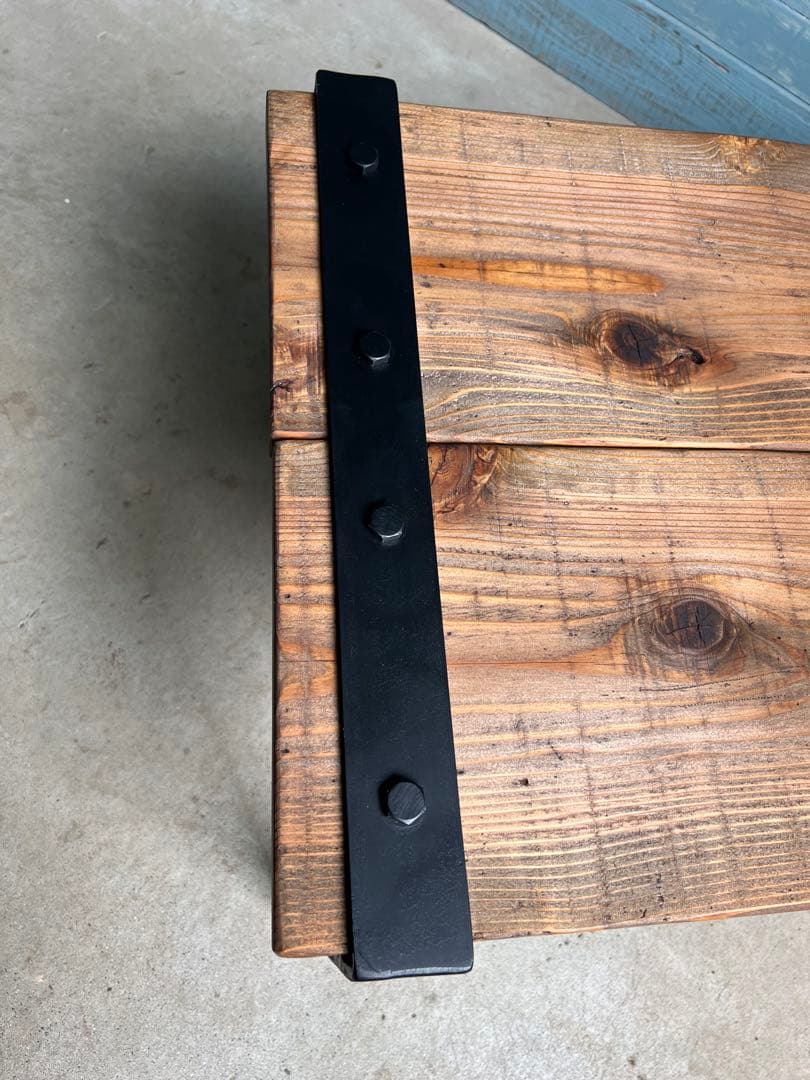 アイアンテーブル　ローテーブル　アイアン家具