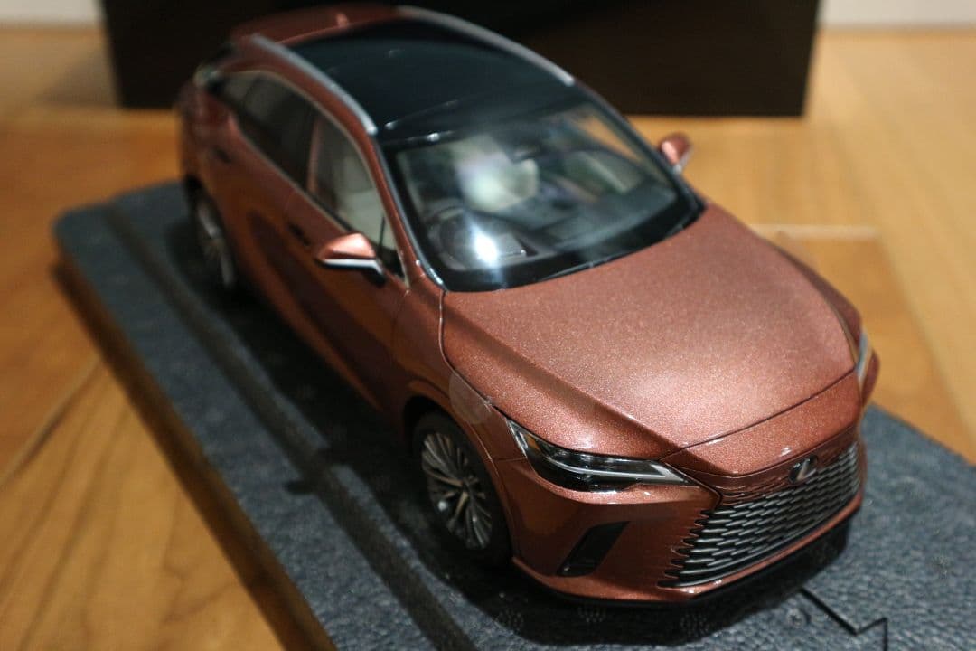 Lexus RX ソニックカッパー ミニカー 1/18
