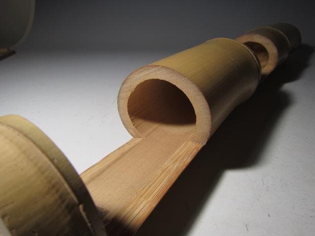 無限斎（裏千家 十四代 淡々斎）竹 二重切花入「古山」素朴な優雅の名品k534