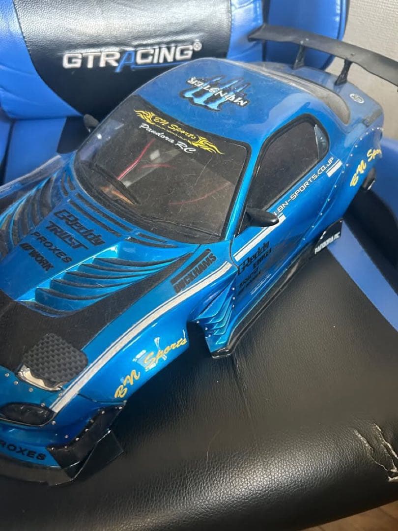 TRUST RX-7 ラジコン　ボディ