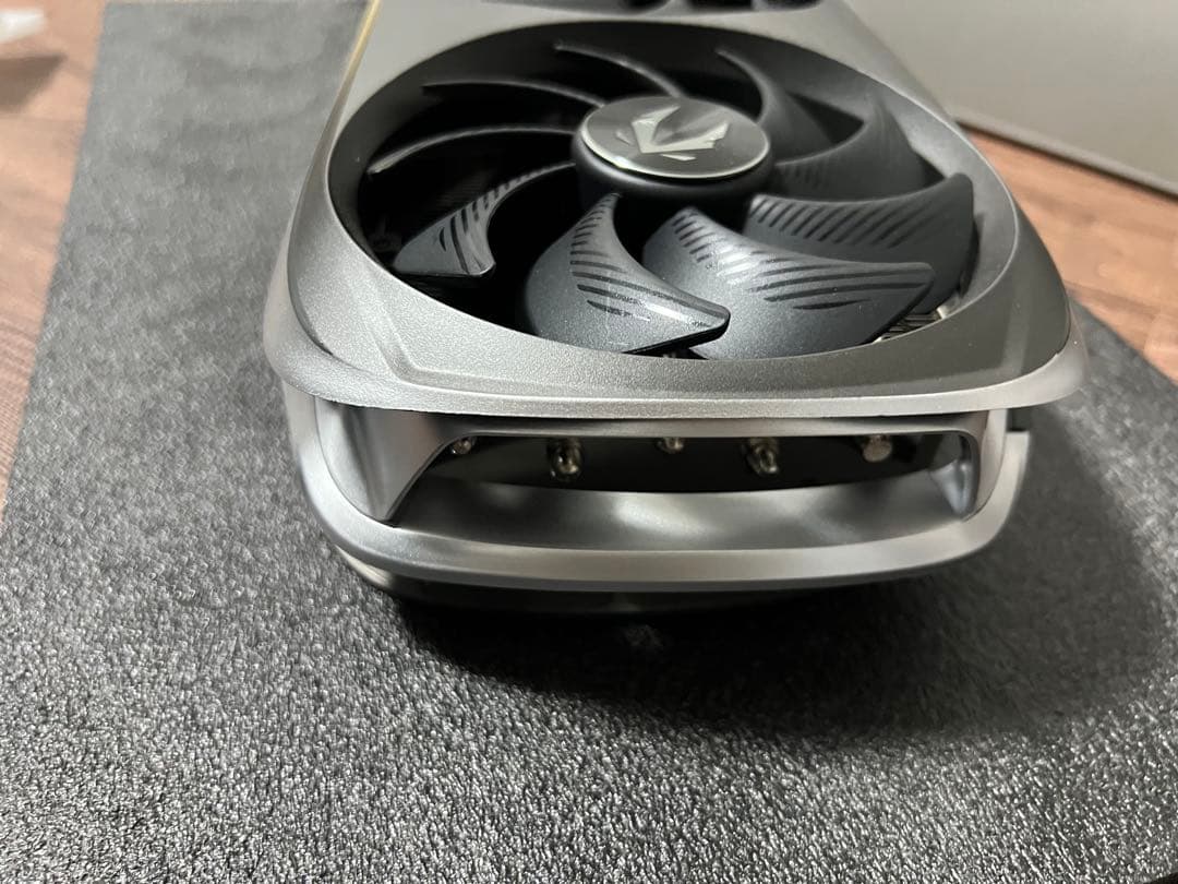 グラフィックボード・グラボ・ビデオカード ZOTAC GAMING GeForce RTX 4070 Ti