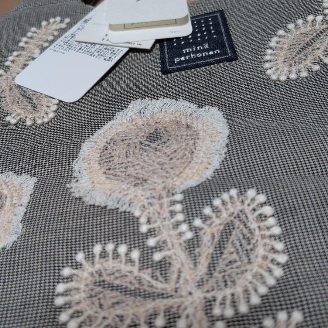 ミナペルホネン　エッグバッグ　新品未使用frost garden　定価➕️手数料