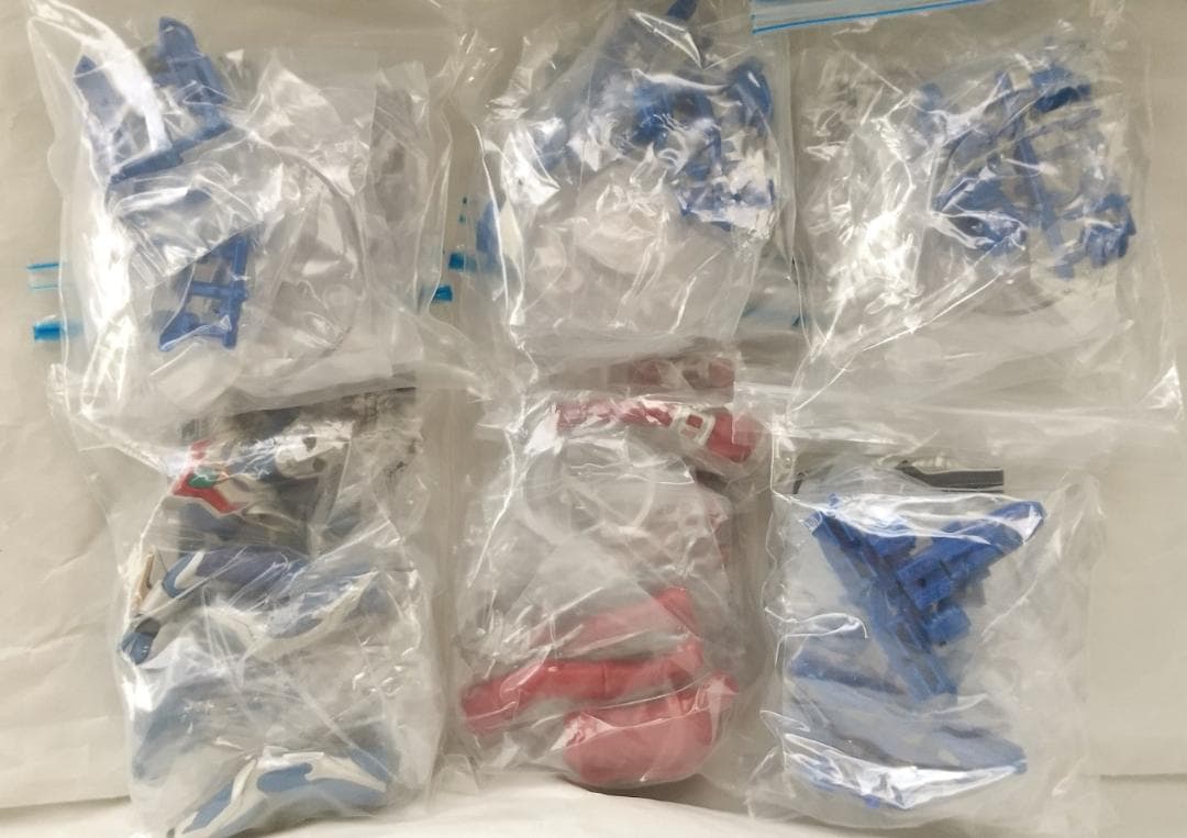 新品未開封　アルティメットルミナス ネクサス ウルトラ6兄弟 ティガ セット